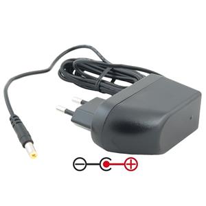 Avacom Napájecí adaptér univerzální 15V 1,6A 24W konektor 5,5mm x 2,1mm plus pól uprostřed